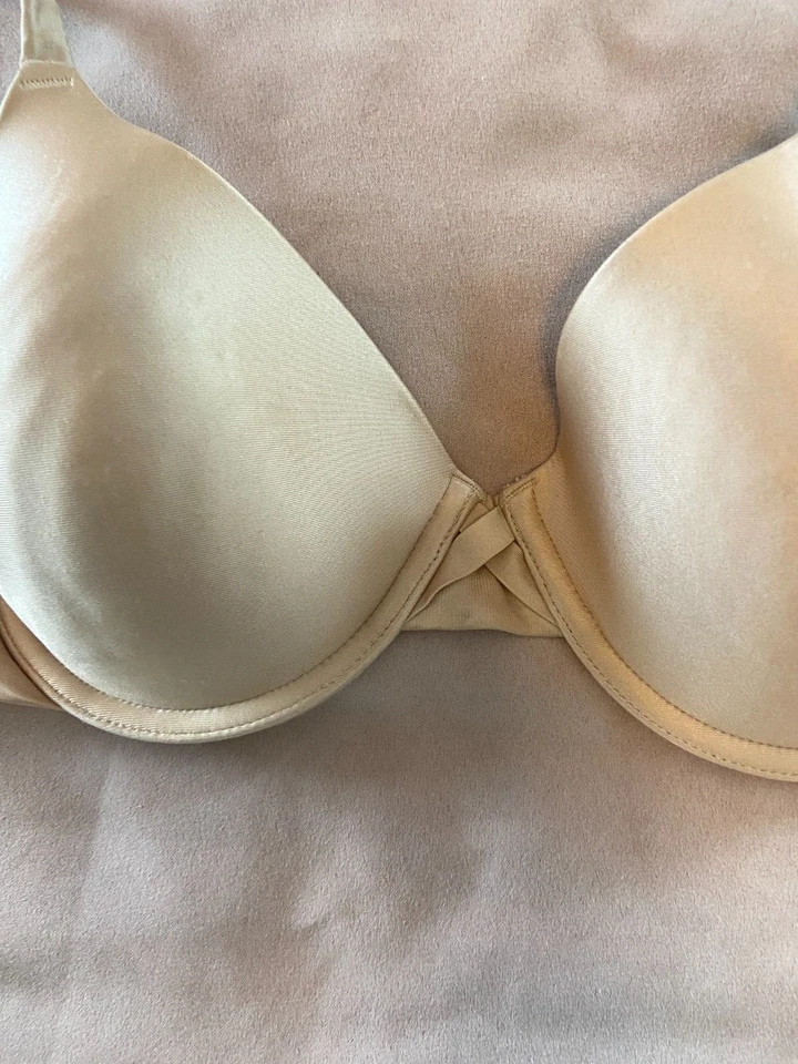 Barely There 女式米色浅衬里钢圈可调肩带文胸 36C 码 — 第 3/4 张图片