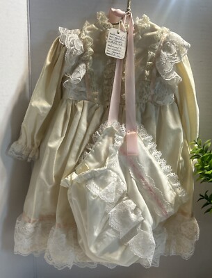 Vintage 4  Piece  Hilda Home   Made Doll Dress Size  Large (B-N)