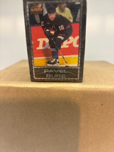 RARE 1998-99 Pacific Aurora Cubes All OF THEM STILL SEALED - Picture 49 of 60