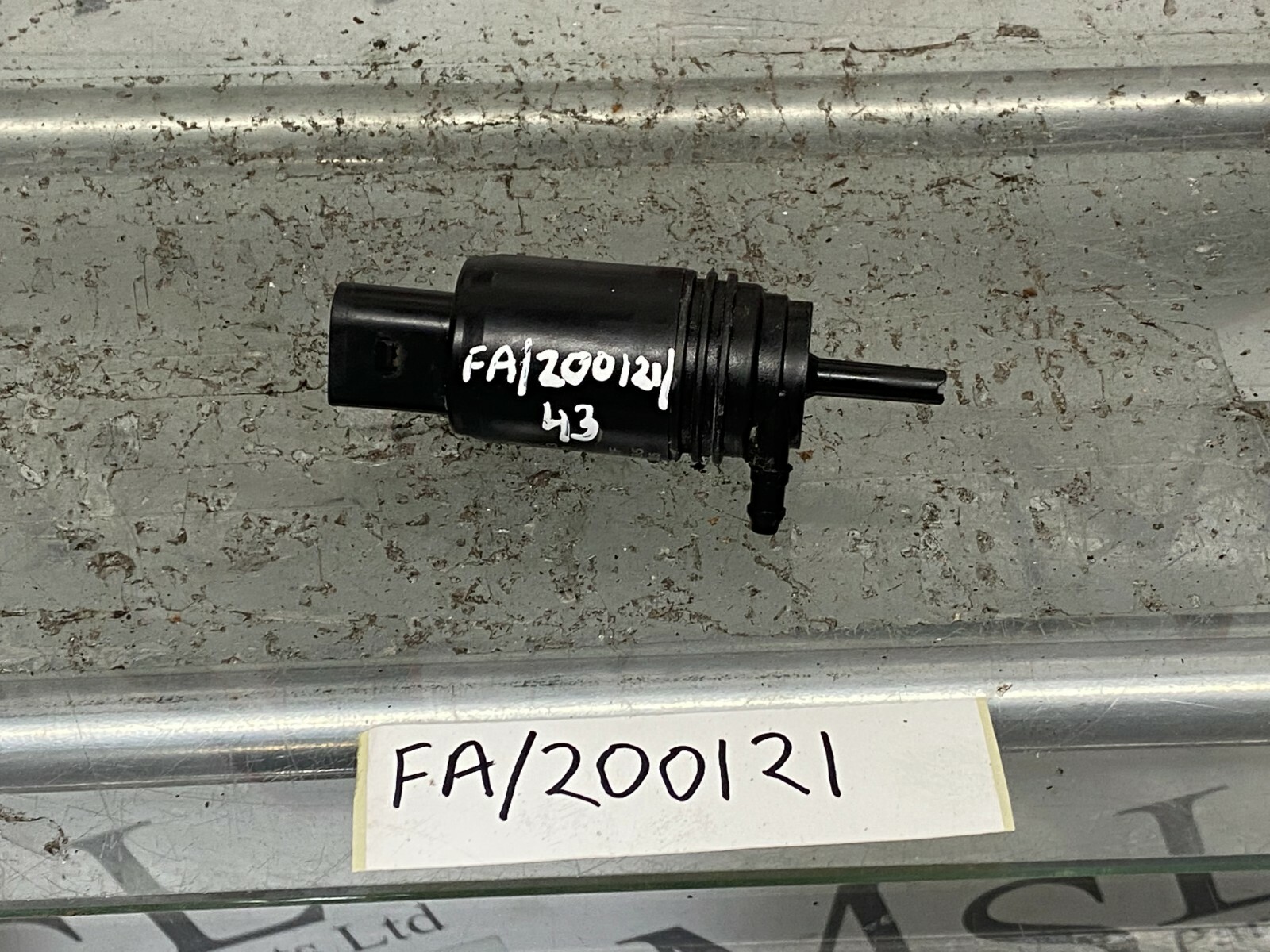 (AS) BMW 1 SERIES F20 2015 HATCHBACK WINDSCREEN WASHER BOTTLE PUMP