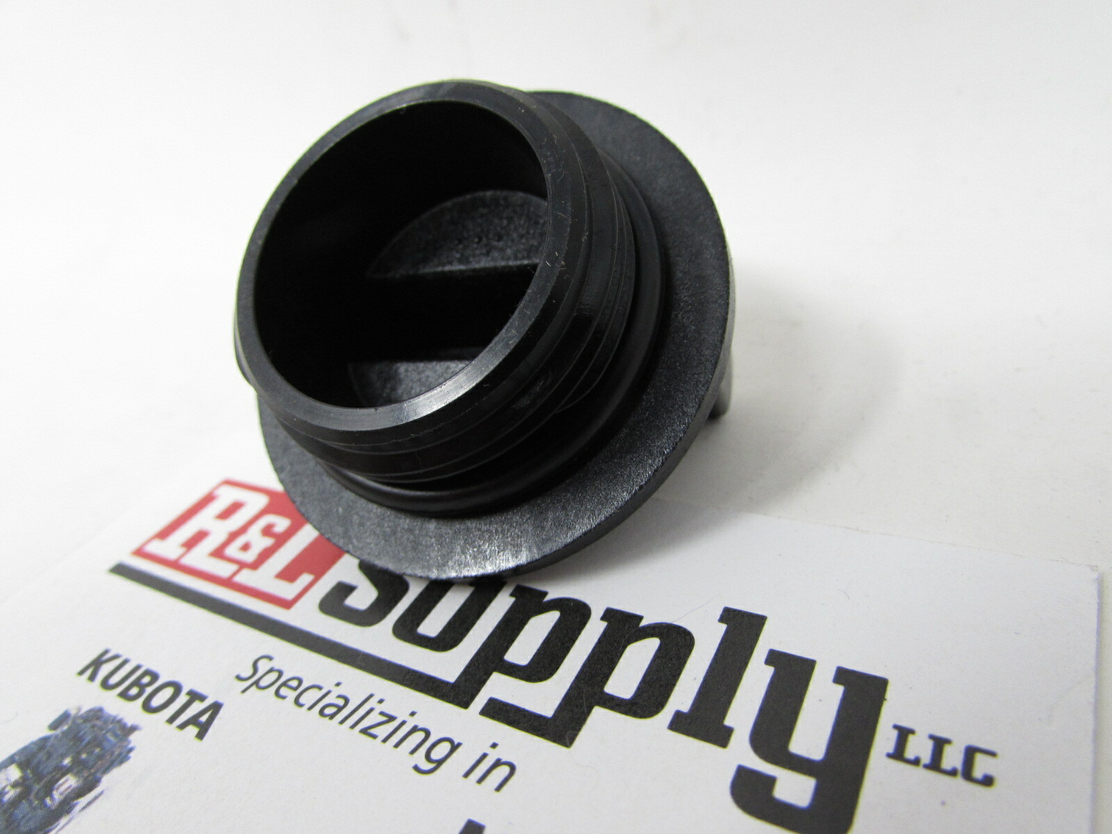 NEW GENUINE KUBOTA ENGINE OIL FILL CAP PLUG PART 1C01033080 V3300
