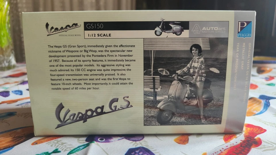AUTOART VESPA SCOOTER GS150 PIAGGIO 1957 COLORE ARGENTO SCALA 1:12 REF.12501 - Immagine 3 di 4
