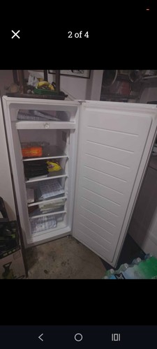 Insignia Upright Freezer NS-UZ7WH0 White, Manual Defrost, Single Door, 5 Shelves