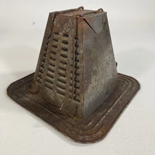 Vintage Metal Stovetop Toaster Pyramid Style Rustic Primitive Kitchen 4 slice