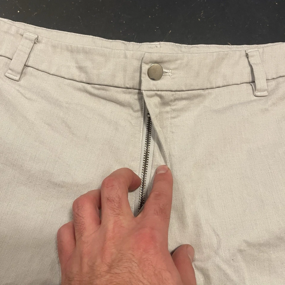 Lululemon Shorts Mens 36 Gray Commission Classic Fit 7" Stretch Golf Chino - Image 4 of 4