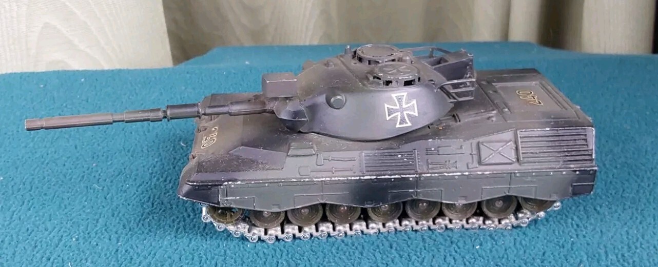 SOLIDO n°243 - Kpz LEOPARD - 1/43