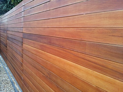 Treatex Cedar Oil - Exterior Protection for Cedar / Larch Timber Surfaces - 2.5L - Picture 2 of 4