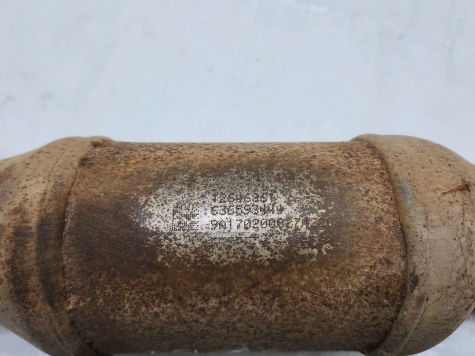 Chevrolet Colorado 2017-2022 tubo colector de escape conductor izquierdo 3,6 L OEM 84369360 Foto 4 de 4