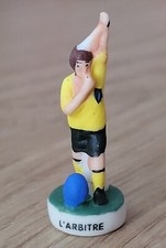Fève - Rugby - L'arbitre  ......    (Ref. 4166)