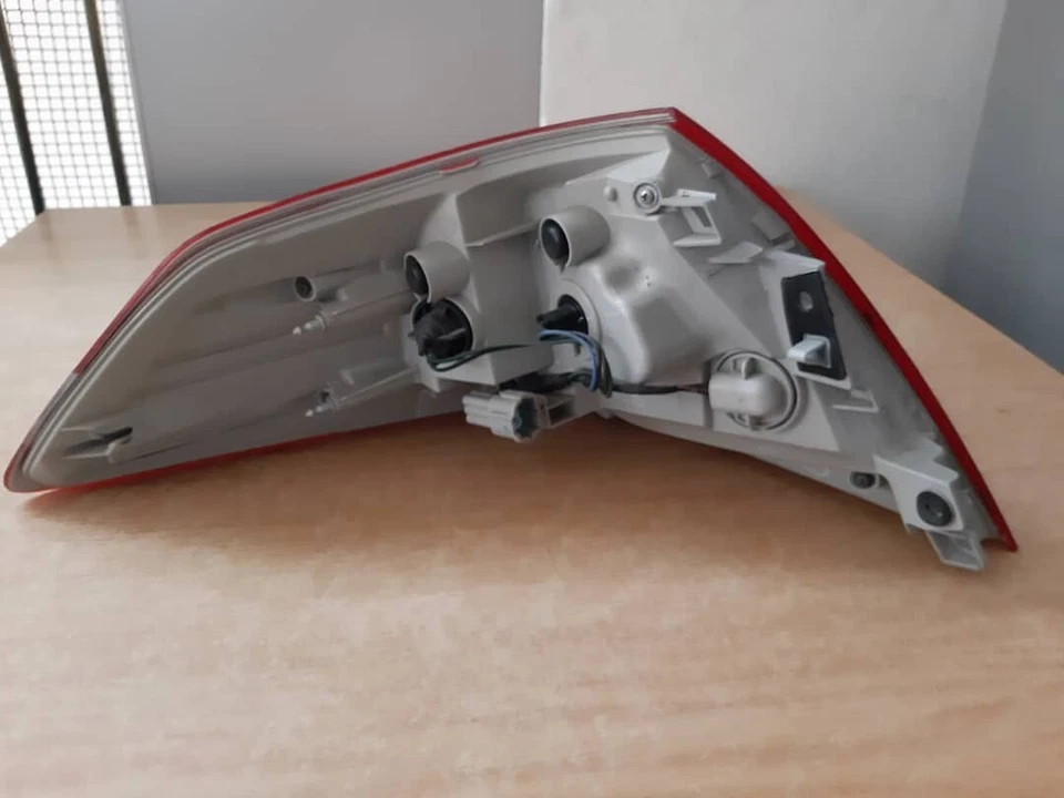 NISSAN TEANA J32L 2009 - 2013 YEAR REAR TAIL LAMP / TAIL LIGHT / BELAKANG LAMPU - Image 3 of 4