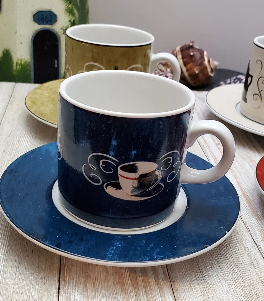 ¡Juego de 4 tazas y platillos de café Demitasse Sakura descontinuado! Foto 3 de 4