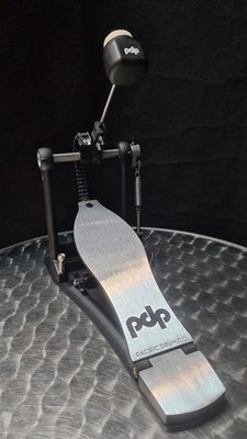PDP by DW 800 Fussmaschine PDSP810 mit DoppelKette Platte Single Pedal Drumpedal