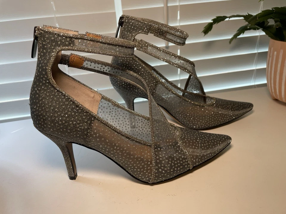 J Renee’ Charmion Women's Stilettos Silver Size 8M - Image 2 of 4