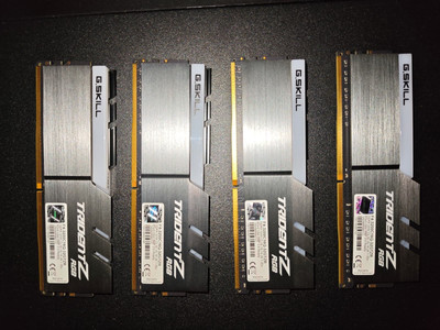 G.SKILL Trident Z RGB 32GB (4x8GB) DDR4 3200 CL16 RAM Arbeitsspeicher Quad-Kit