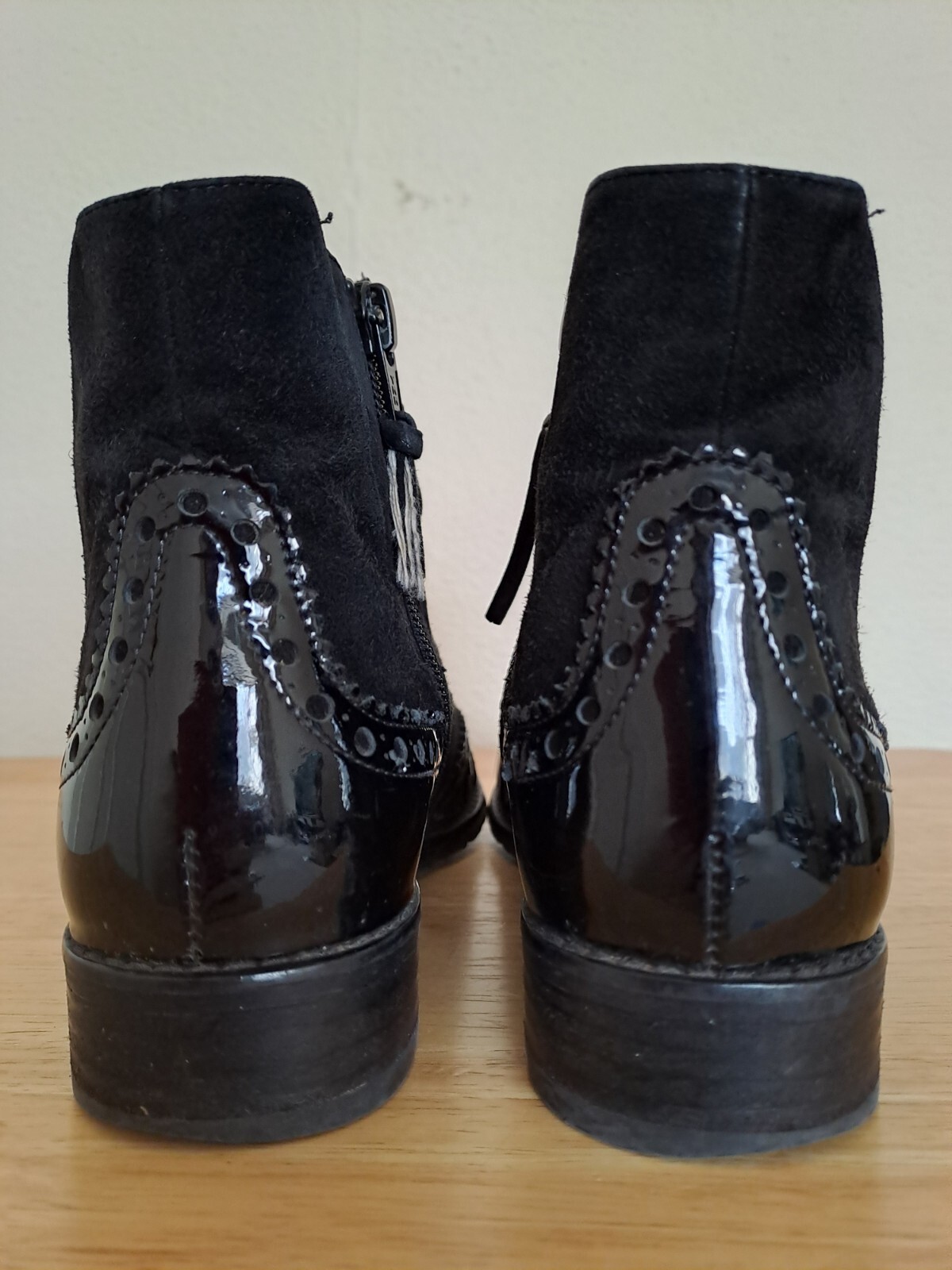 Stuart Weitzman Black Suede & Pattern Leather Win… - image 3