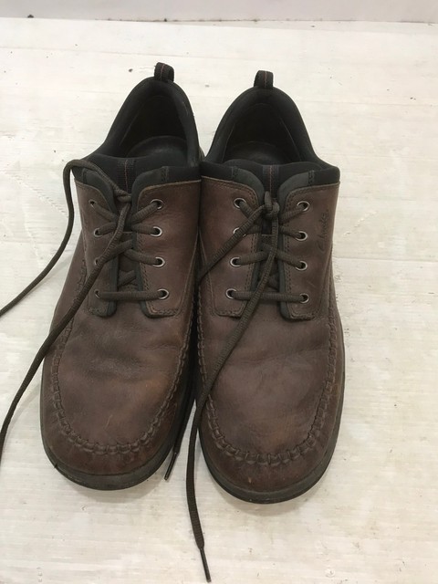 clarks men brown