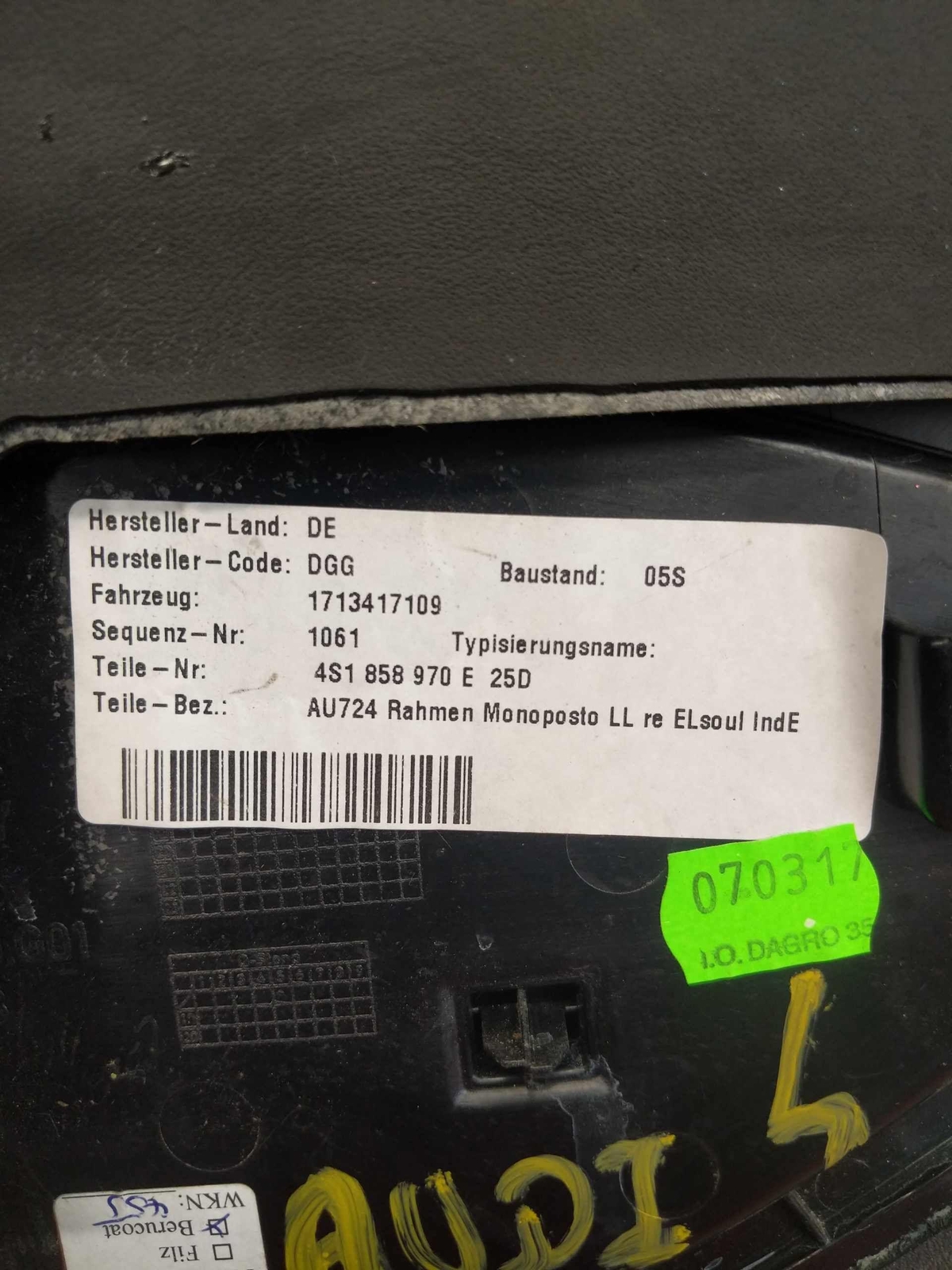 2017 Audi R8 Spyder OEM Front Lower Dashboard Trim Panel Leather P/ 4S1858970E