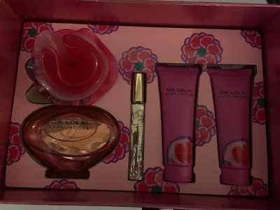 Marc Jacobs Oh, Lola! 4 piece gift set