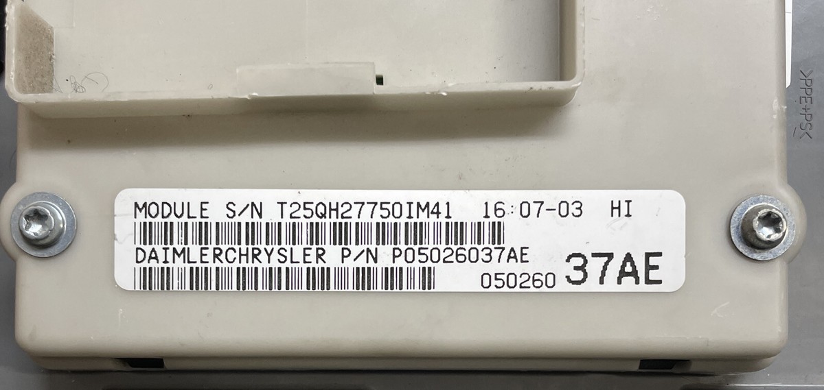 modulus fu5 2007年製 2006 2007 Jeep Liberty Body Control Module 05026037AE And Fuse Box