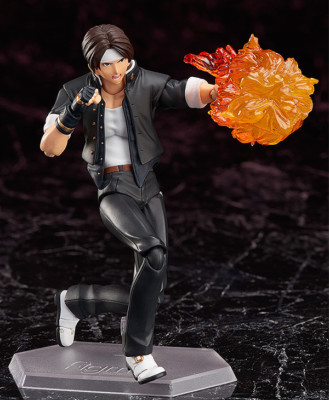 Figuras: Imágenes y detalles de Kyo Kusanagi de "King of Fighters 98