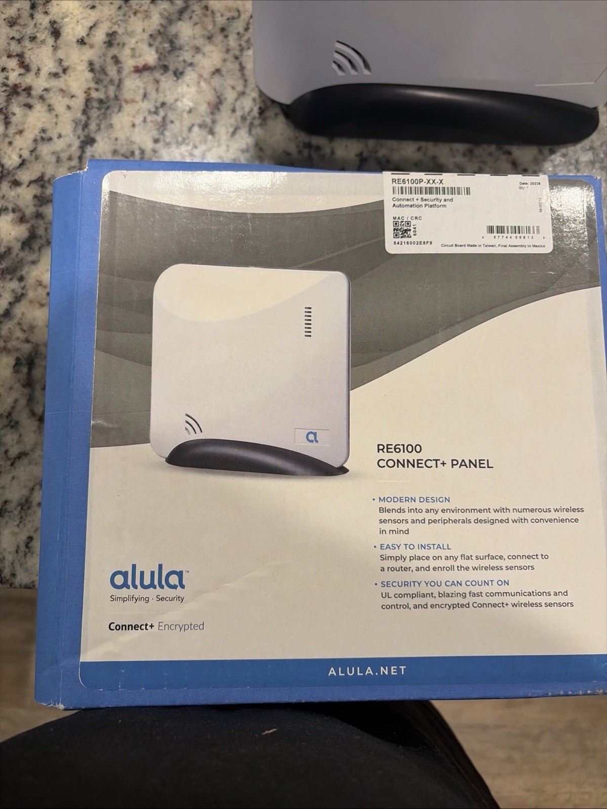 Alula RE6100P-XX-X Connect+ Security and Automation Platform with Power Adapter.