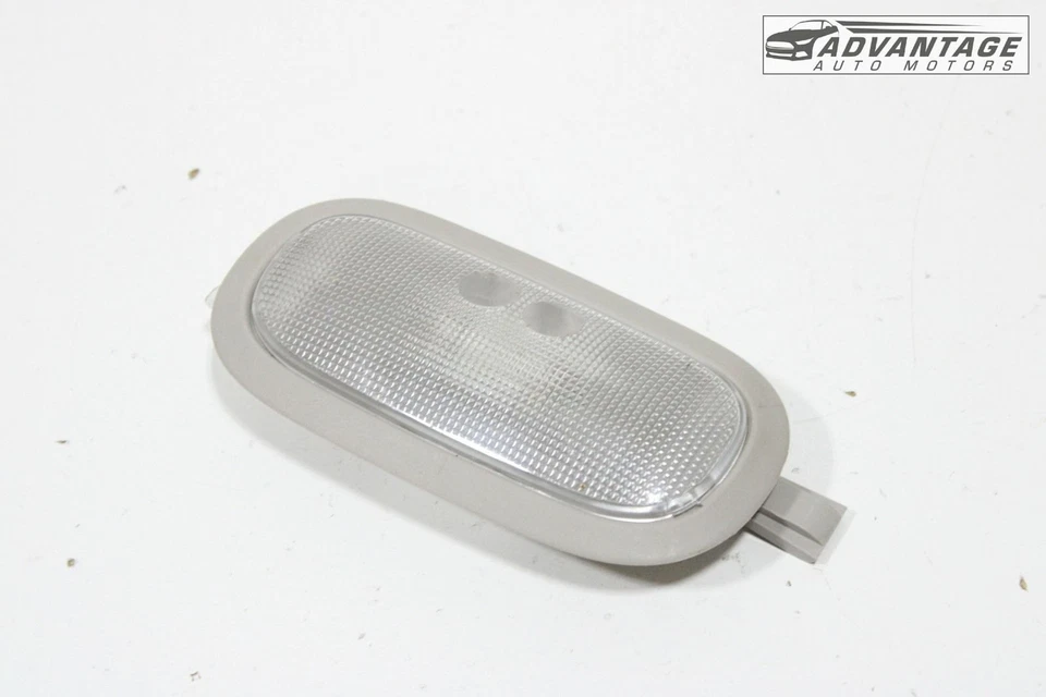 Hummer H3 2007-2010 techo trasero cúpula luz lectura mapa lámpara OEM Foto 2 de 4