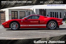 2005 Ford GT Base 2dr Coupe