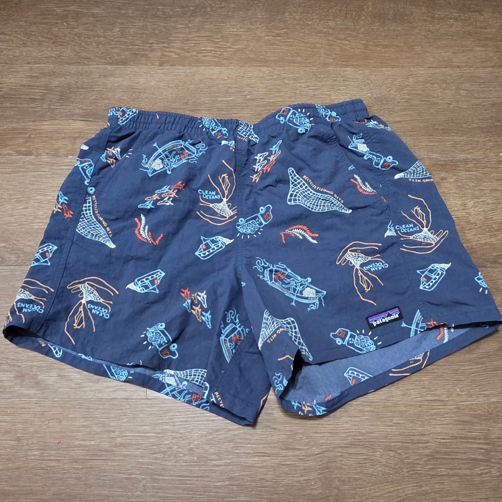 Patagonia Baggies Shorts Mens Small Navy Blue Clean Oceans NetPlus 5 Inseam