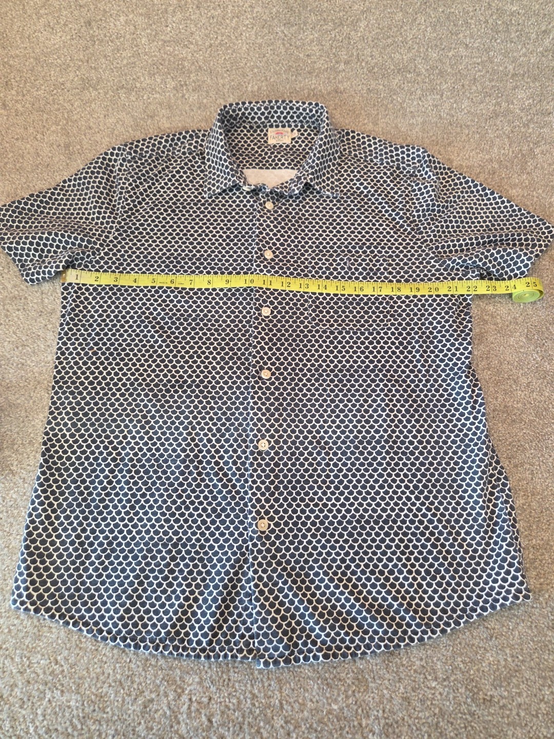 Mens Faherty Fish Scale Print Button Up Shirt Siz… - image 5