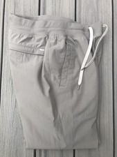 Vuori Mens Meta Joggers V436 Size Medium Gray Vapor Stretch Performance Pants