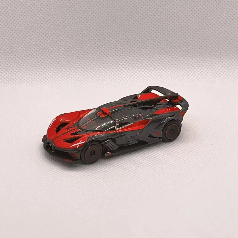 Bburago 1:64 Bugatti Bolide Red Diecast Alloy Model Car - Collectible Toy - Image 4 of 4