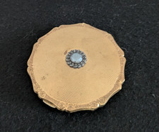 Porta cipria vintage Stratton Pietra in acrilico Bordo smerlettato anni 50