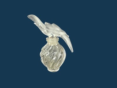 Vtg Nina Ricci LAir Du Temps Perfume Bottle Glass Lalique Crystal Dove Stopper