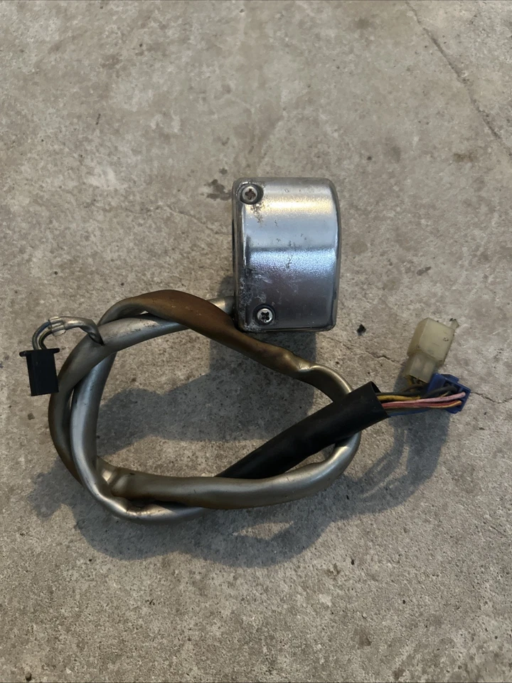 96 Yamaha XVZ1300 Royal Star Venture Left Handle Bar Control Switch - Image 4 of 4