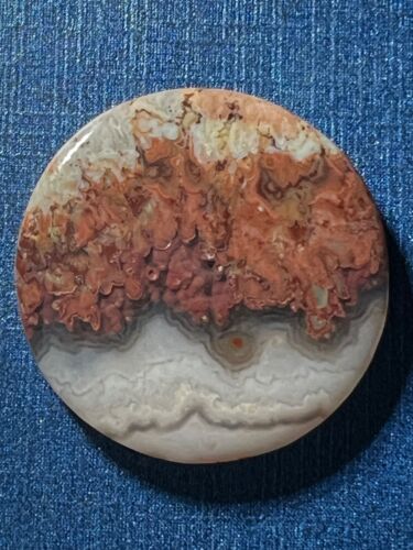 Prudent Man Plume Agate cabochon