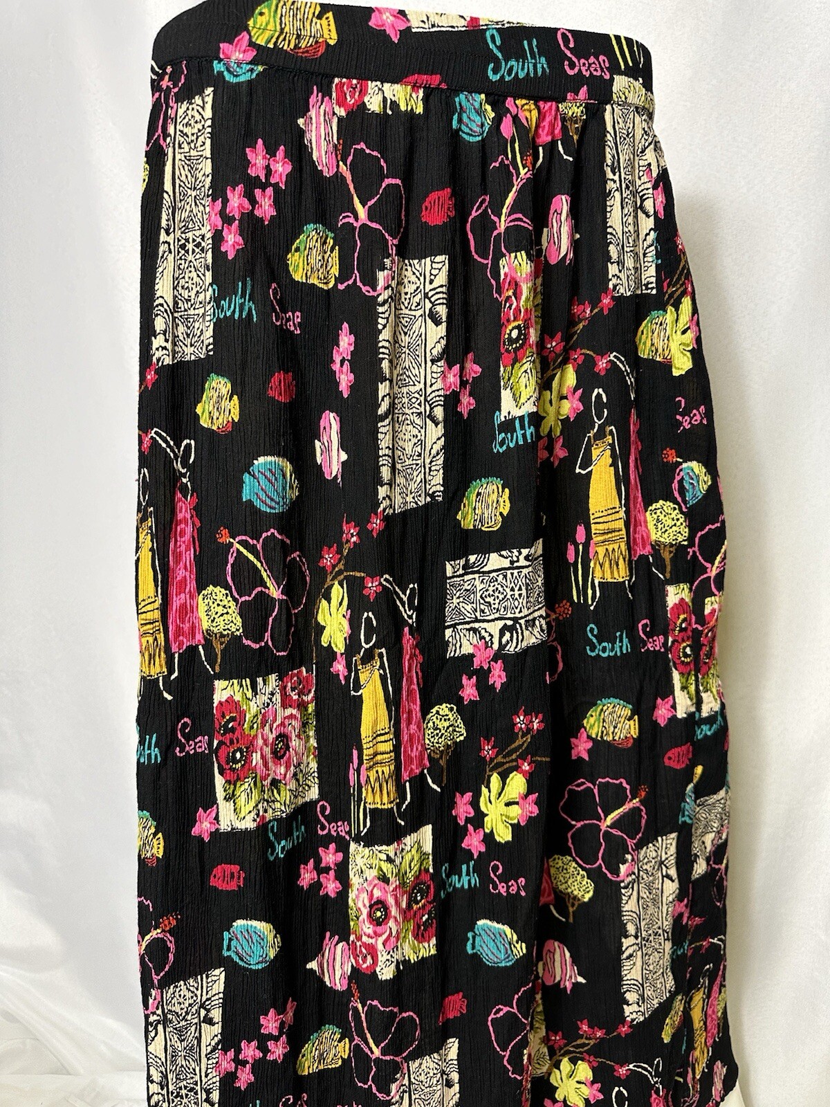 Vintage 90s White Stag Skirt Rayon Crinkled Bright Tropical Print  Size 26W/28W image 3