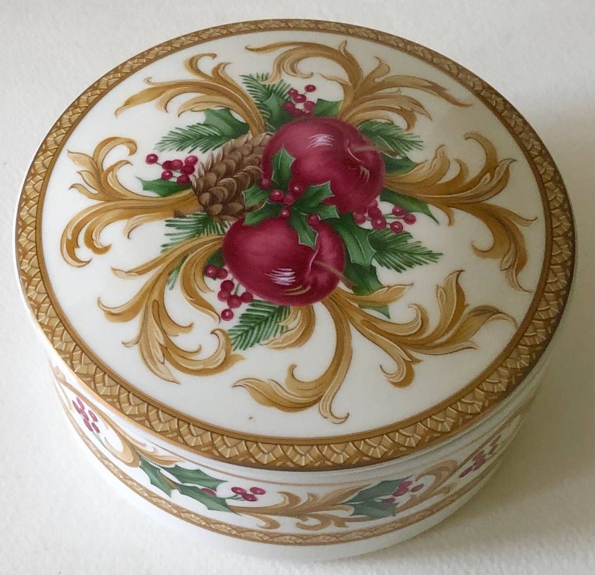 ◇美品・１９４２年・クリスマスプレート・直径２５cm・箱入り◇Meissen◇ ◇美品・1942年・クリスマスプレート・直径25cm・箱入り