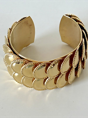Vintage Gold Tone Cuff 1.75-inch Wide Bracelet Circle Textured Statement