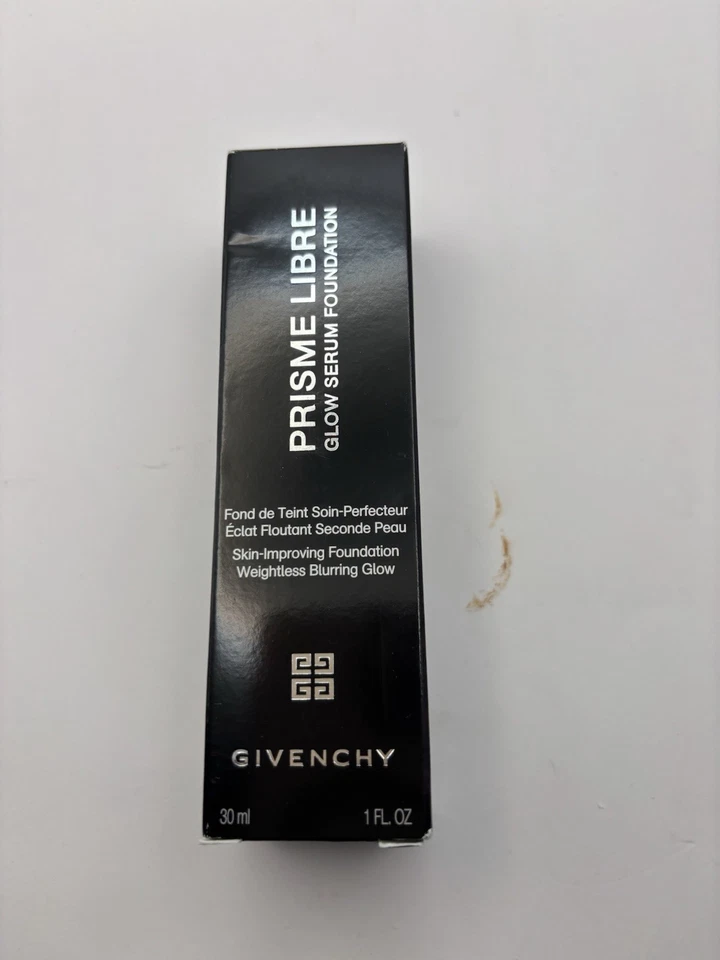 Base en suero Givenchy Prisme Libre Glow, 0C 1 OZ Foto 2 de 4