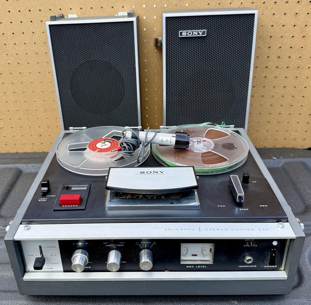Vintage Sony TC-230 Stereo Tapecorder Reel To Reel Tape Player