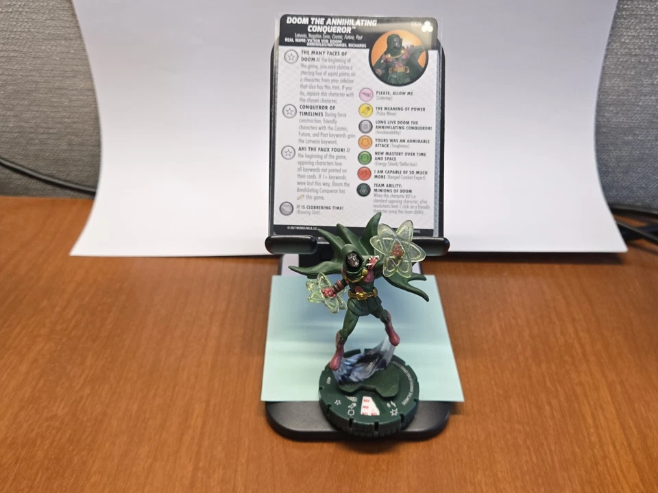 Heroclix Fantastic Four: Future Foundation Set Doom the Annihilating Conqueror Foto 2 de 3