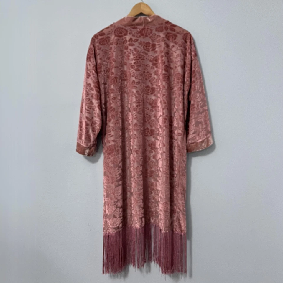Cárdigan Kimono Terciopelo Burnout Mujer S/M Rosa Plumero Flecos New York & Co Boho Foto 3 de 4
