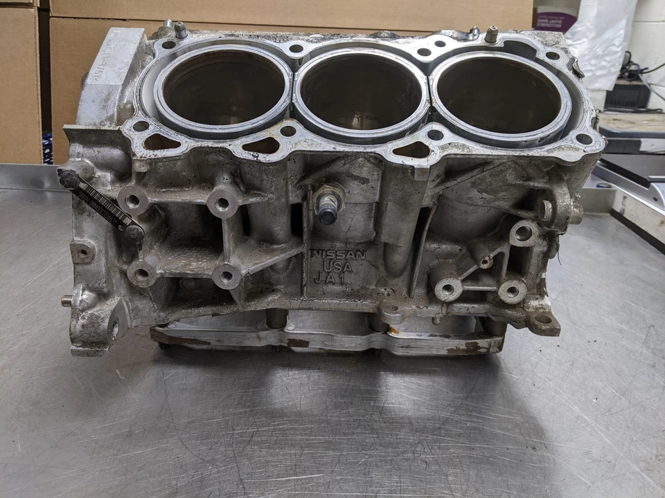 Engine Cylinder Block From 2013 Infiniti JX35 3.5 - Image 4 of 4