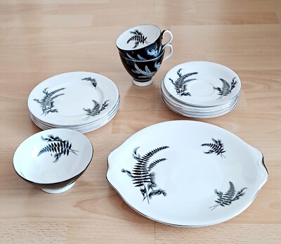 Vintage Royal Albert Night and Day Teeservice Auswahl
