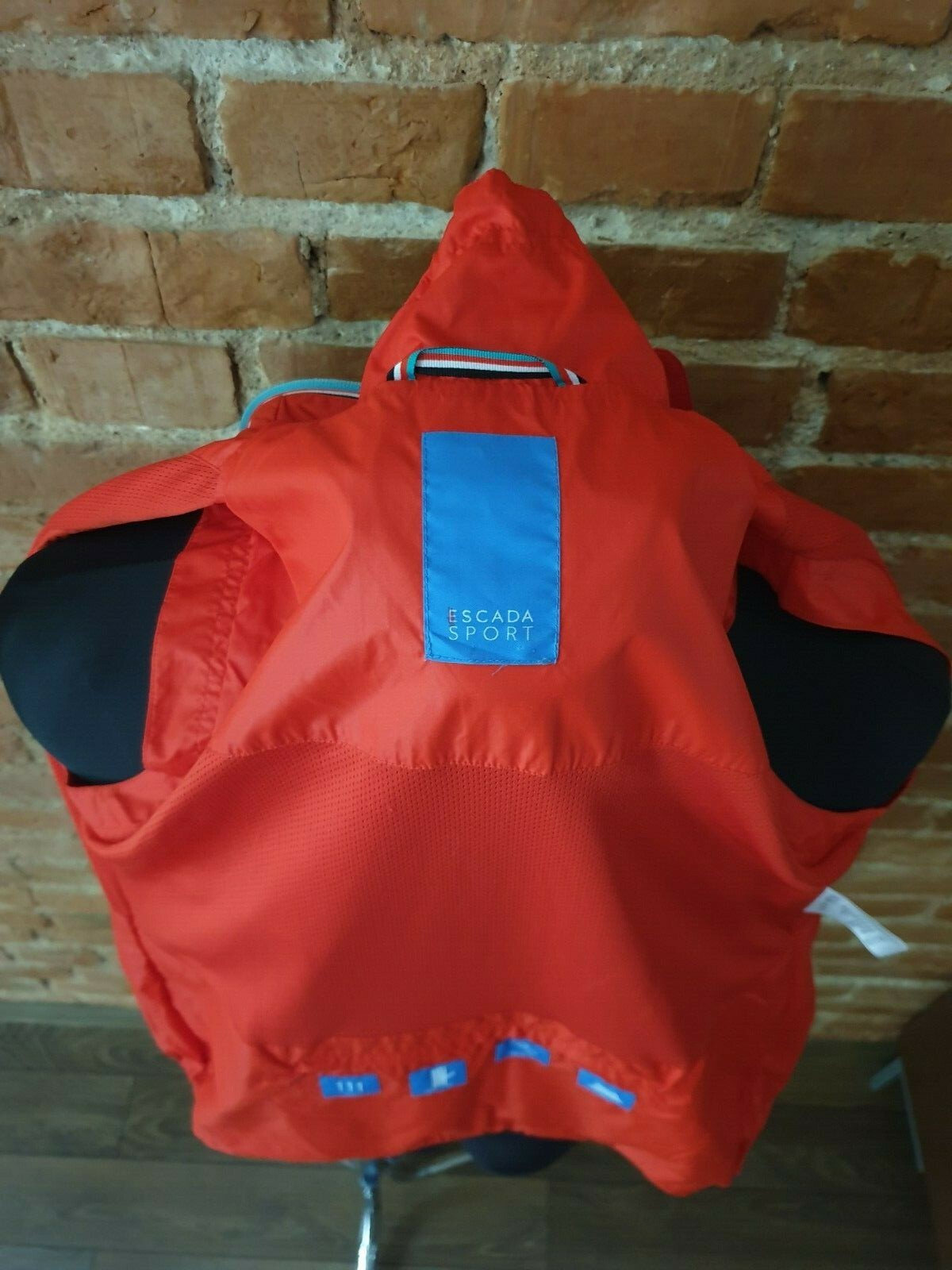 Picture 6 of 6