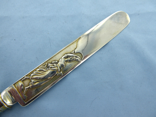AN ANTIQUE STERLING SILVER CANOVA PATTERN DESSERT KNIFE,LONDON 1859. - Picture 4 of 14