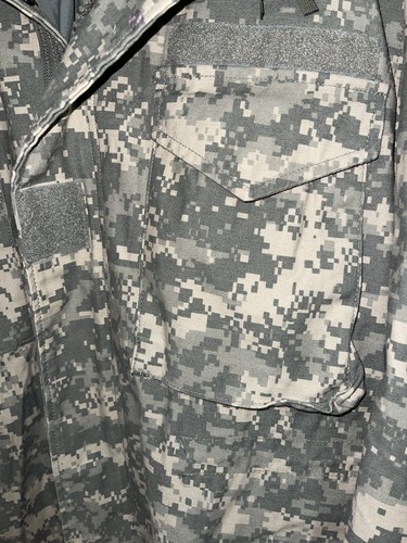 Chaqueta de camuflaje digital universal para hombre militar de EE. UU. DE COLECCIÓN CAMPO CLIMA FRÍO M-65 talla M - Imagen 3 de 9