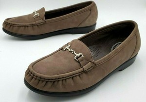 metro flats for women