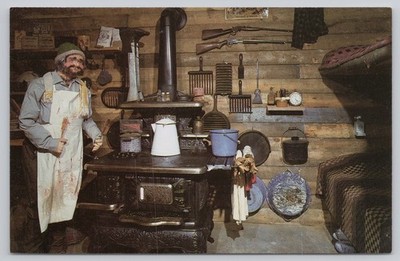 VT Quechee Timber Village Woodsman's Museum Lumber Camp Cook Stove Postcard