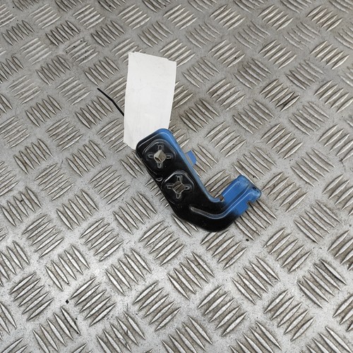 BMW 3 F30, F80 vorderer rechter Kotflügelhalter 7255822 3.0 Benzin 317 kW 2015 3